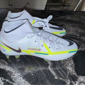 Nike Phantom GT 2 Elite Soccer Cleats